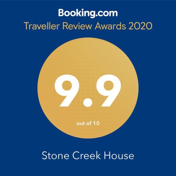 Stone Creek House Panzió Romblon Kültér fotó